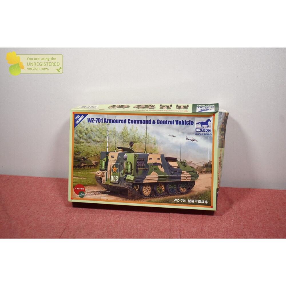 Bronco WZ-701 Armoured Command & Control Vehicle Model 1/35 (Package Wear)